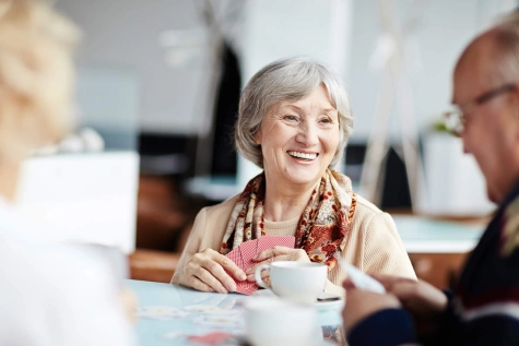 5 avantages de vivre dans une résidence pour aînés
