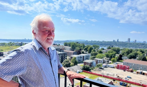 De la maison à l’appartement : une transition étonnamment facile, selon M. Nadeau, locataire au District GC  | LOGISCO