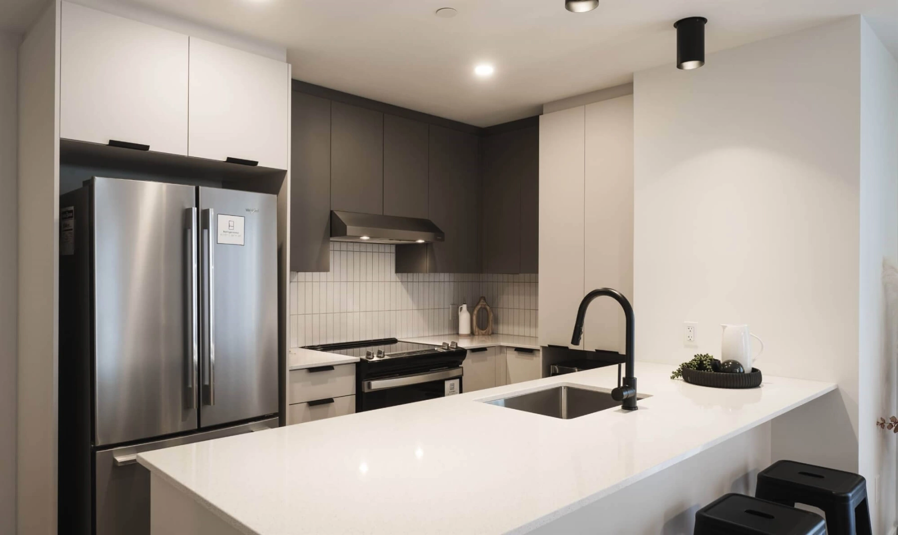 District GC - Phase B (5360) - Cuisine de l'appartement modèle 4 1/2